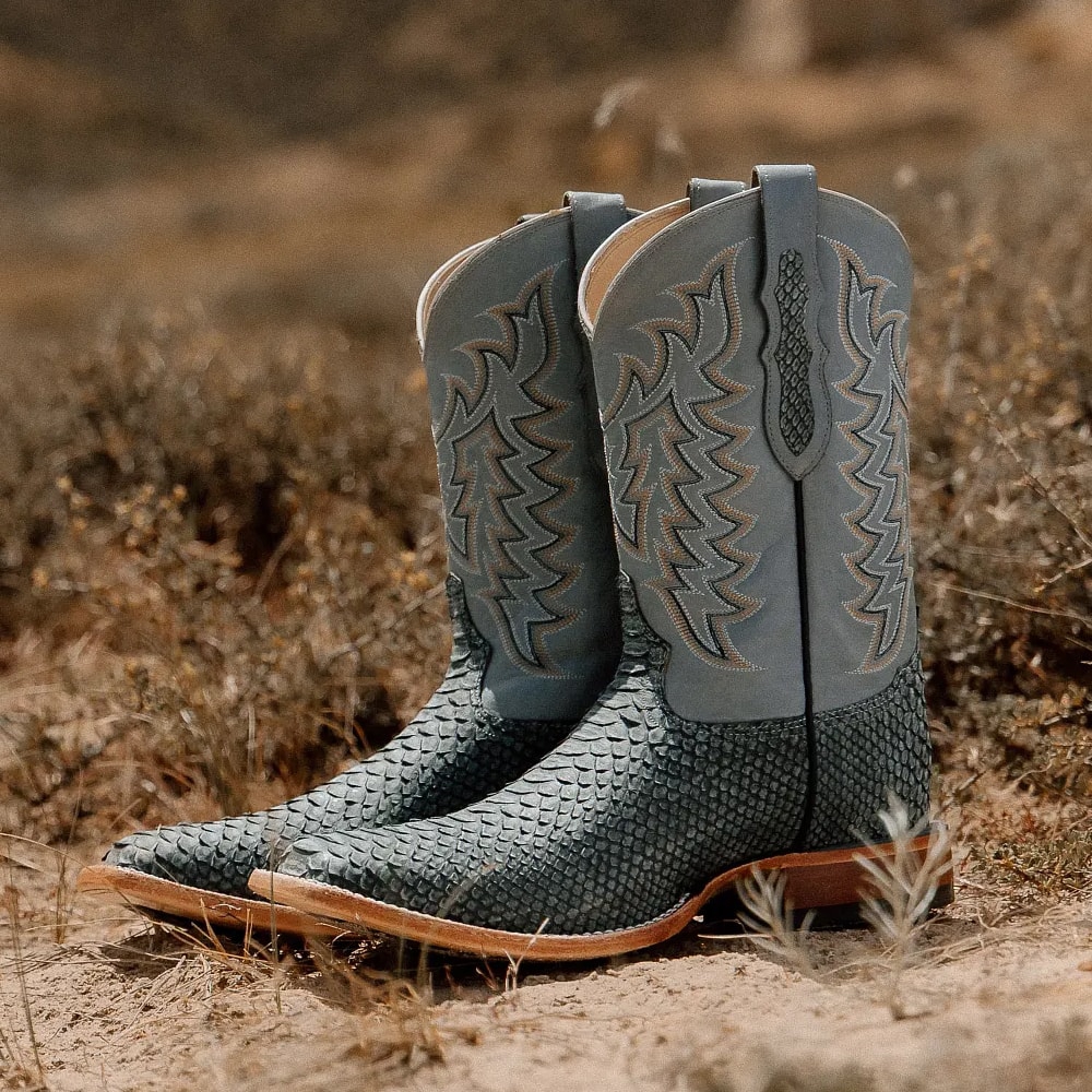 Featuring the Mario 11" Python western boot in grey.